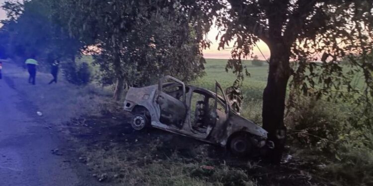 Пять пострадавших и полностью сгоревшая машина: В Пухой произошла серьезная авария