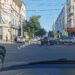 Авария в центре столице: Один из автомобилей снес светофор