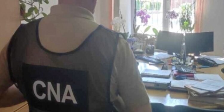€5 тыс. за молчание. В Бельцах задержали еще одну участницу схемы лишения пенсионеров их квартир