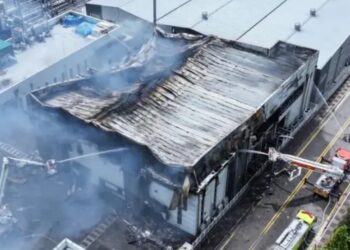 22 погибших за считанные секунды: в Южной Корее сгорел завод по производству литиевых батарей