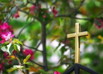 Creștinii ortodocși vor sărbători mâine Duminica Mare