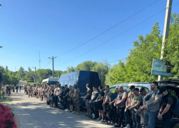 Возле Одессы пограничники задержали четыре автобуса с мужчинами, которые пытались бежать в Молдову от мобилизации