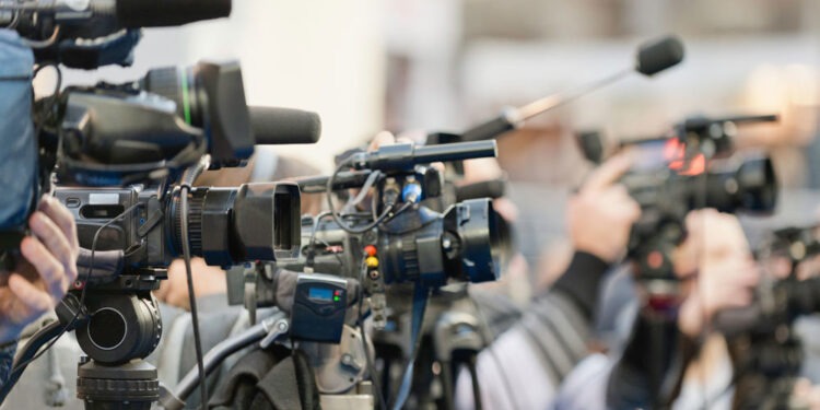 Опрос показывает, что лишь 11% молдаван доверяют национальным СМИ