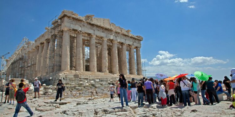 Zile de foc în Grecia: temperaturile urcă până la 43 de grade. Acropola din Atena se închide