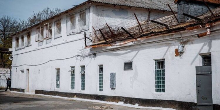 Vameșul de la Sculeni și bărbatul reținut în dosarul mitei de peste 1 milion de lei, plasați în arest pentru 30 de zile