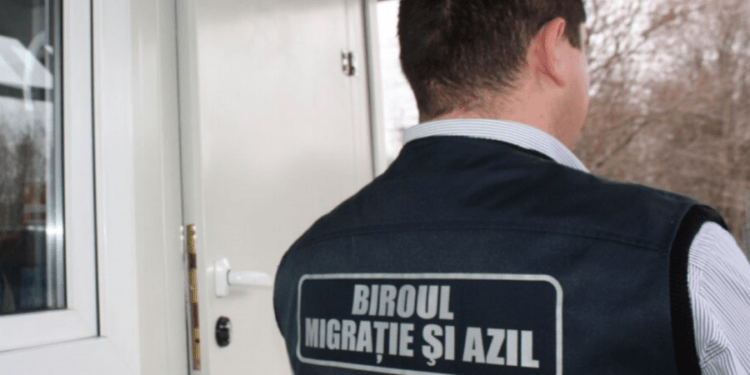 Expulzare și interdicție de intrare pe 5 ani în R. Moldova pentru trei cetățeni străini. Precizările autorităților