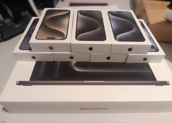 20 de mii de euro și gadgeturi de ultimă generație, găsite în valiza unui pasager