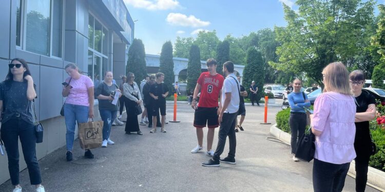 Serviciile ASP au picat în toată țara. Operator call centru: De dimineață persistă această problemă