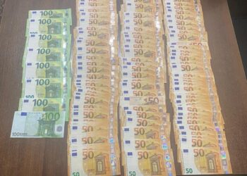 Doi bărbați au fost reținuți de polițiști pentru comiterea unei escrocherii cu tehnică agricolă în raionul Drochia