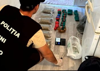 Peste 5 kg de droguri ridicate de ofițerii DCCO. Suspectul – reținut și plasat în arest