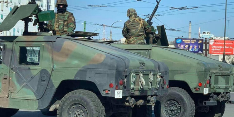 Спецназ Fulger проводит учения в центре на севере Молдовы. Предупреждение полиции