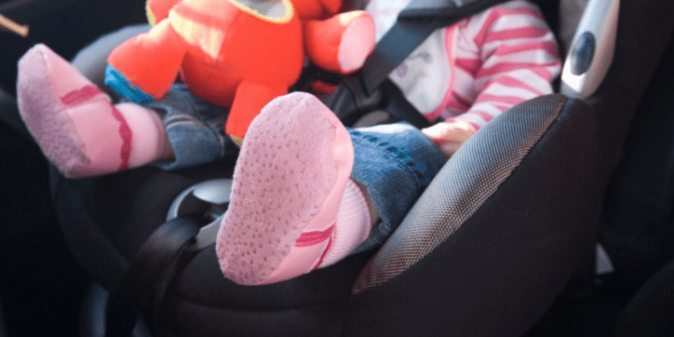 Caz cutremurător în Italia. O fetiță de un an a murit după ce tatăl ei a uitat-o în mașină