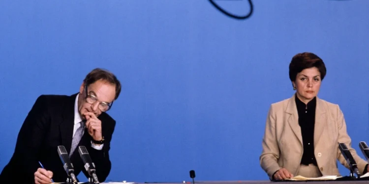 Умерла одна из первых ведущих программы «Время» Аза Лихитченко