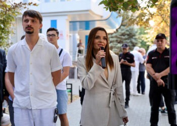 La Judecătoria Buiucani s-a desfășurat o nouă ședință de judecată în dosarul fabricat împotriva Evgheniei Guțul și Svetlanei Popan: susținătorii au ieșit la un nou protest