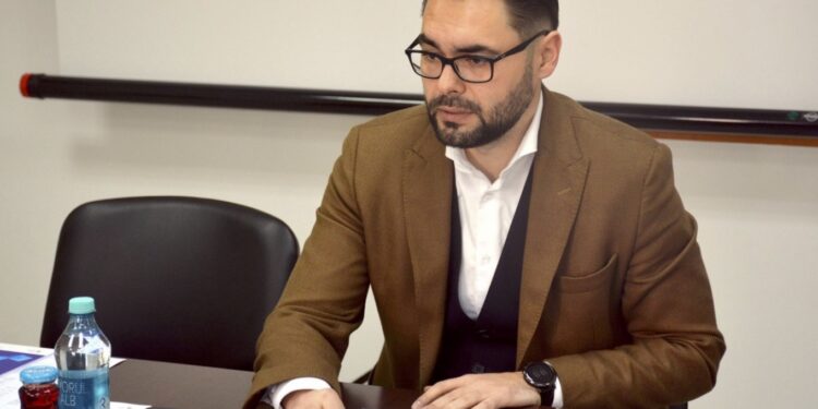 Iulian Groza, despre licitațiile eșuate de la aeroport: Procesul derulează foarte prost. E important ca toate companiile interesante să poată participa