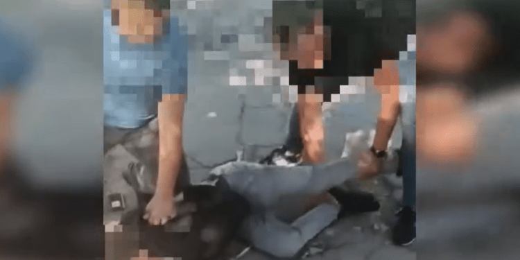 AR fi răpit o mașină din parcarea unui centru comercial: Suspectul – reținut pe urme fierbinți