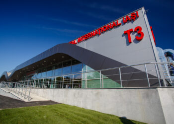 В Ясском аэропорту жалуются на маршрутчиков из Молдовы: Ведут себя агрессивно