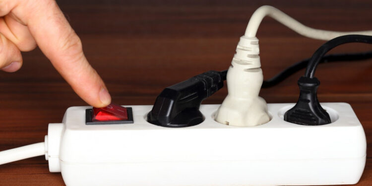 ANRE recomandă cetățenilor să economisească consumul de energia electrică