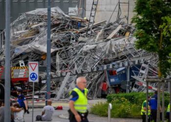 В Лозанне обвалились строительные леса: есть двое погибших