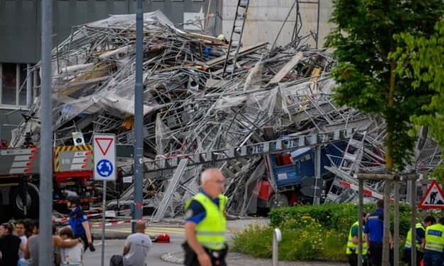 В Лозанне обвалились строительные леса: есть двое погибших