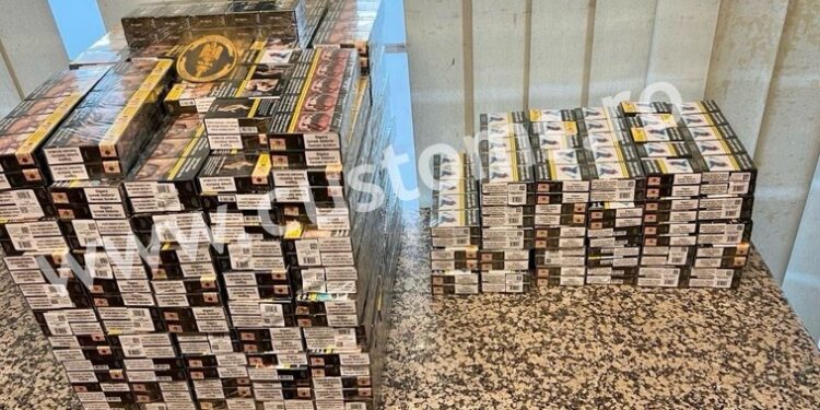 A încercat să aducă ilegal 1280 de pachete de țigări de la Istanbul. O moldoveancă, documentată de autoritățile române