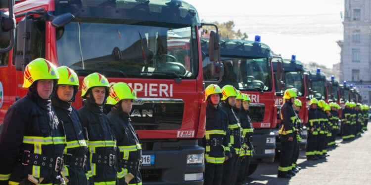 Pompierii moldoveni, în ajutorul celor eleni. Vor pleca în Grecia pentru a stinge incendiile devastatoare
