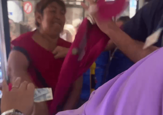 Конфликт между пассажиром и кондуктором в столичном троллейбусе: что говорят в RTEC