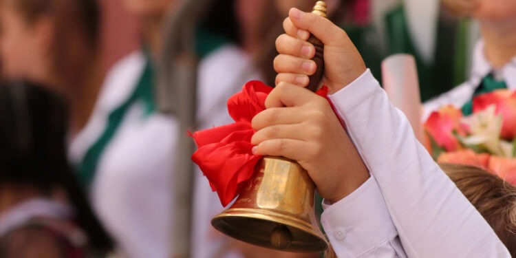 Во избежание хаоса: Учебные заведения могут обязать провести «Линейку» 2 сентября