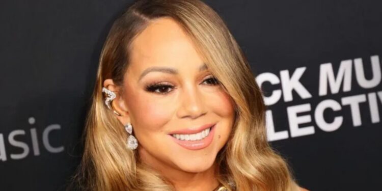 Мэрайя Кэри потеряла сразу сестру и мать