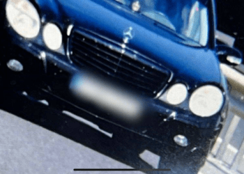 Vitezoman cu Mercedes prins în timp ce gonea cu peste 150km/h printr-o localitate din Criuleni