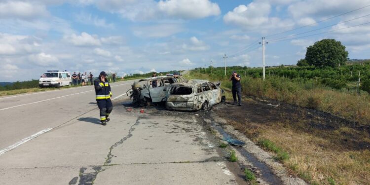 Șoferul care ar fi provocat tragicul accidentul de lângă Codreanca, cu 5 persoane arse de vii, reținut: Tânărul este spitalizat și păzit de polițiști