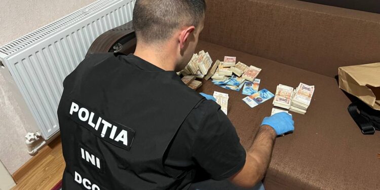 Кражи, отмывание денег и контрабанда: в Молдове задержана преступная группа