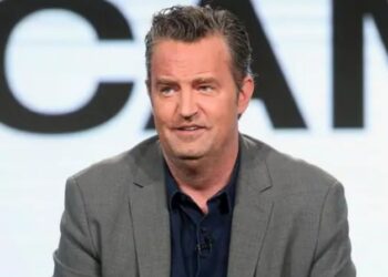 В деле о смерти звезды сериала «Друзья» Мэттью Перри появились обвиняемые, их пятеро