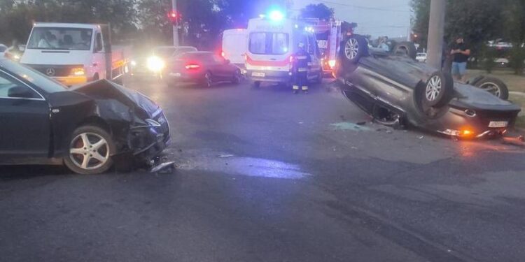 Trei persoane, inclusiv un copil, au ajuns în spital după accidentul de pe strada Vadul lui Vodă din capitală