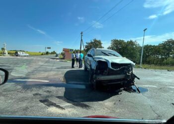 Două automobile au fost grav avariate, într-un accident produs în raionul Rîșcani