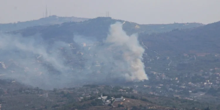 «Хезболла» нанесла удар десятками ракет по северу Израиля