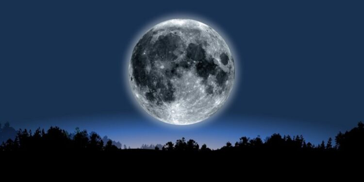 „Superluna Albastră”. Când va străluci cea mai mare Lună Plină a anului 2024