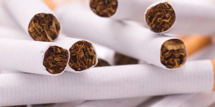 Autoritățile franceze au destructurat o grupare criminală moldovenească, specializată în contrabanda cu tutun