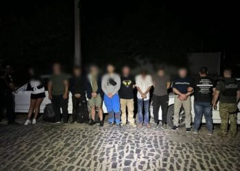 Șapte bărbați, reținuți de autoritățile ucrainene în timp ce încercau să treacă ilegal frontiera în Moldova