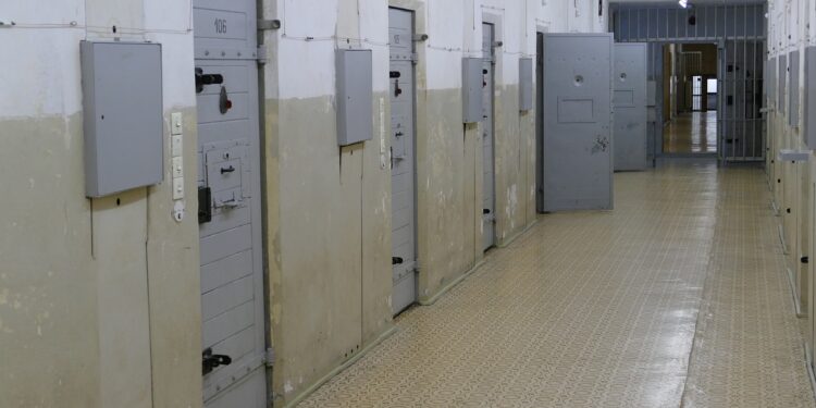 Четверо человек задержаны за разбойное нападение на пожилую пару из Дурлешт