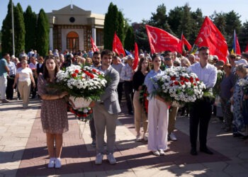 Echipa lui Ilan Șor a felicitat veteranii cu ocazia celei de-a 80-a aniversări a eliberării Moldovei de fascism: „Ei sunt martorii istoriei adevărate”