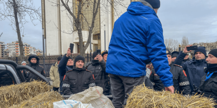 Fermierii anunță protest la Președinție, mâine: Cerem Maiei Sandu să întoarcă Parlamentului legea votată cu viteza fulgerului