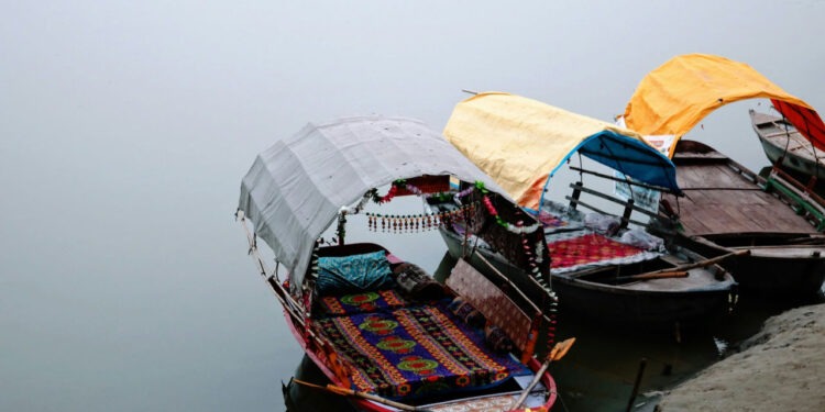 В Индии во время «священного купания» утонули свыше 40 человек