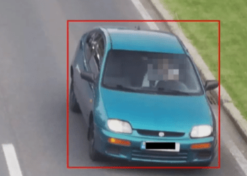 Полиция подозревает 21-летнего молодого человека в угоне автомобиля