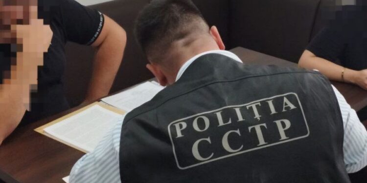 Задержаны три женщины, которые торговали услугами девушек-подростков