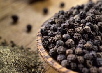 В Молдове изымают из продажи партию молотого перца и корицы. Что случилось