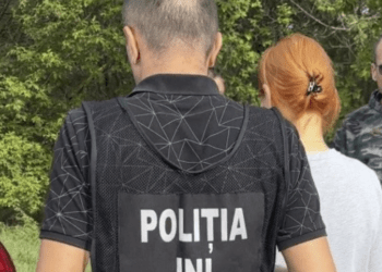 Doi concubini reținuți de polițiști pentru comercializarea drogurilor