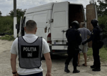 Proprietarul unei ferme de păsări din raionul Hîncești – reținut pentru trafic de persoane în scop de exploatare prin muncă