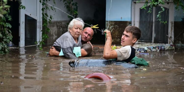 Europa Centrală este lovită de inundații istorice: mai multe persoane decedate, dispărute și orașe întregi înecate