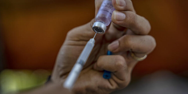 Vaccinarea anti-gripală începe în această săptămână: cine poate fi vaccinat